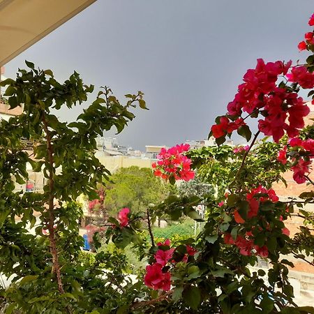 Athens Central Apartment 2 Mins To Metro Luaran gambar