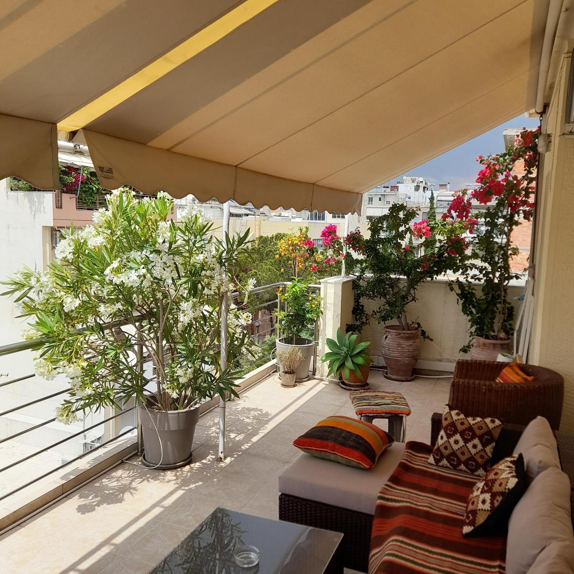 Athens Central Apartment 2 Mins To Metro Luaran gambar